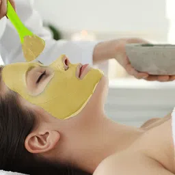 Lilium Set of Vitamin C Face & Body Pack & Multifunction 5-in-1 Massager image 5