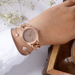 JOKER & WITCH Tori Women Stainless Steel Watch & Bracelet Gift Set-image-0
