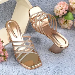CLOG LONDON Criss-Straps Block Heels-34