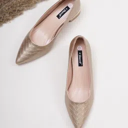 Sherrif Shoes Women Textured Party Block Pumps-29