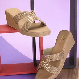 pelle albero Embellished Wedge Heels-image-47