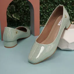 ELLE Printed Closed Back Block Pumps-14