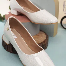 ELLE Printed Closed Back Block Pumps-39