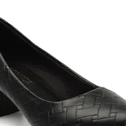ICONICS Textured Pointed Toe Block Heel Pumps image 2