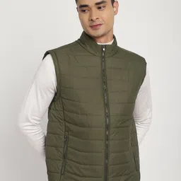 HOUSE OF VEDAS Mock Collar Sleeveless Lightweight Quilted Jacket-47
