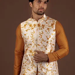 KISAH Abstract Printed Mirror Work Jacket-18