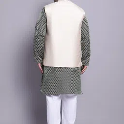 SOJANYA PLUS Ethnic Motifs Woven Design Kurta With Pyjamas & Nehru Jacket image 4