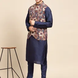 KISAH Men Navy Blue Kurta with Churidar & Nehru Jacket-image-27
