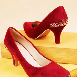 Rubeezz Maroon Kitten Pumps-picture-22