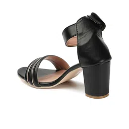 TWIN TOES Party Block Heels With Ankle Loop image 5