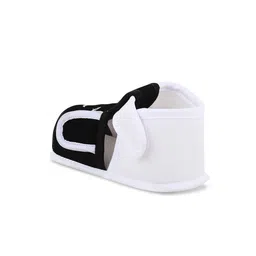 Smartots Infants Set of 3 Colourblocked Cotton Booties image 5