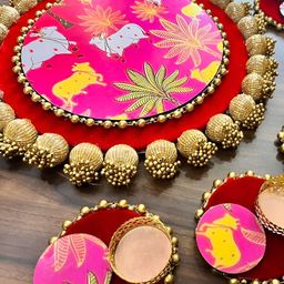 PLAYFUL STITCHES 5- Pcs Pink & Red Tea Light Candle Holder with Decor Plate Festive Decor-image-9