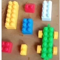mayne Building Blocks for Kids with Wheel, Bag Packing, Block Game for Kids 100pcs image 3