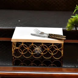 Metal Cake Stand Cake Cutting Display Stand Multipurpose Wedding Party Used. Iron Cake Server-4