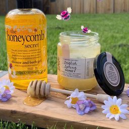 TREACLEMOON The Honeycomb Secret Bath & Shower Gel with Honeysuckle Extract 500 ml-30
