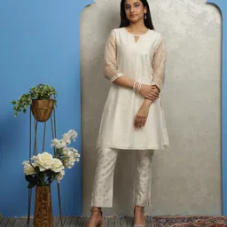 SMRITI GUPTA Striped Keyhole Neck Straight Kurti-picture-8