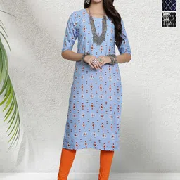 HERE&NOW Women Pack of-3 Geometric Printed Crepe Kurta-image-87