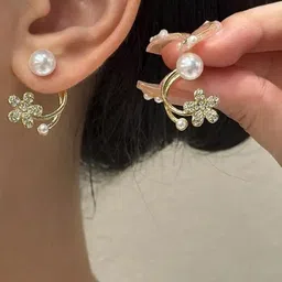 ONUYX Contemporary Studs Earrings-44