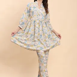 Noia Geometric Printed Long Sleeve Tunic With Trouser Co-Ords-picture-14