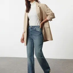Trendyol Women Low Distress Light Fade Jeans-picture-39