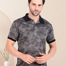 TQH Abstract Self Design Polo Collar T-shirt-picture-2