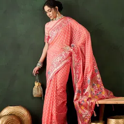 Sangria Woven Design Banarasi Saree With Blouse Piece-image-88