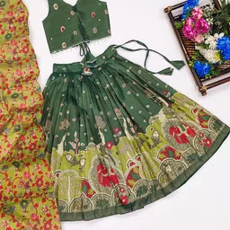 BAESD Girls Printed Foil Print Ready to Wear Lehenga & Blouse With Dupatta-27