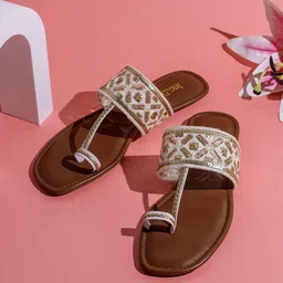 Inc 5 Women Embellished Ethnic One Toe Flats with Bows-image-69