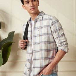 WROGN Men Comfort Spread Collar Tartan Checked Cotton Relaxed Fit Casual Shirt-image-58