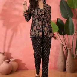 Sangria Floral Printed Pure Cotton Top Shrug & Trousers Co-Ords-picture-18