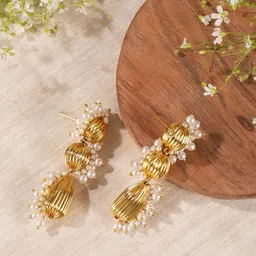 DressBerry Gold-Plated Pearls Beaded Contemporary Drop Earrings-14