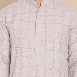 Jompers Men Embroidered Regular Sequinned Kurta with Pyjamas image 2