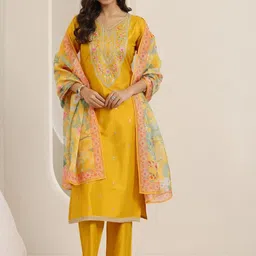 Moda Rapido Women Embroidered Silk Blend Kurta Sets With Dupatta-picture-29