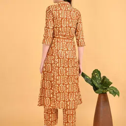 GOLDSTROMS Women Abstract Printed Regular Pure Cotton Kurta with Trousers image 2