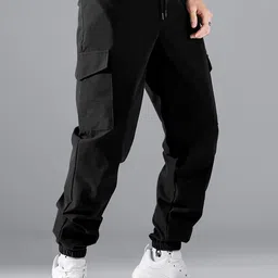 StyleCast x Revolte Men Pleated Cargos Trousers-image-51