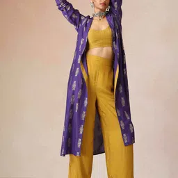 trueBrowns Muslin Silk Top With Trousers & Foil Printed Jacket Co-Ords-picture-14
