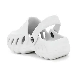 KNIEVL Men Self Design Clogs image 5