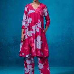 Dressfolk Floral Printed V-Neck Tunic & Trousers-image-73
