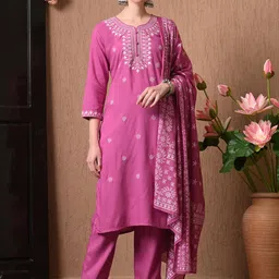 Anouk Floral Embroidered Notch Neck Thread Work Straight Kurta With Trouser And Dupatta-picture-5