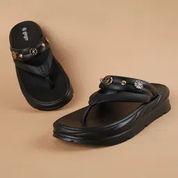 Ginger by Lifestyle Self Design One Toe Flats-image-51