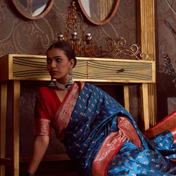 Sangria Woven Design Banarasi Saree With Blouse Piece-image-99