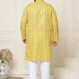 SOJANYA PLUS Men Ethnic Motifs Printed Regular Kurta with Pyjamas image 5