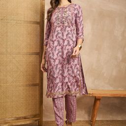 CHETI Women Floral Printed Regular Sequinned Kurta with Trousers-11
