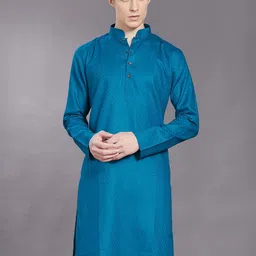 DIVISIVE Men Thread Work Kurta image 2