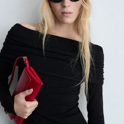 MANGO Women Off-Shoulder Pullover-image-30