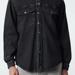 Trendyol Men Washed Denim Jacket with Embroidered image 4