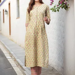 Aaghnya Women Green Kurta Sets-picture-11