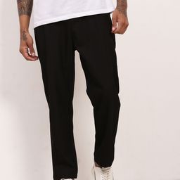 SHOWOFF Men Slim Fit Low-Rise Cotton Trousers-image-7