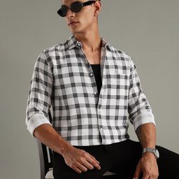 Guns & Sons Men Modern Slim Fit Buffalo Checks Checked Casual Shirt-image-40