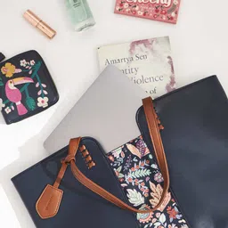 Chumbak Structured Shoulder Bag with Tasselled-image-4